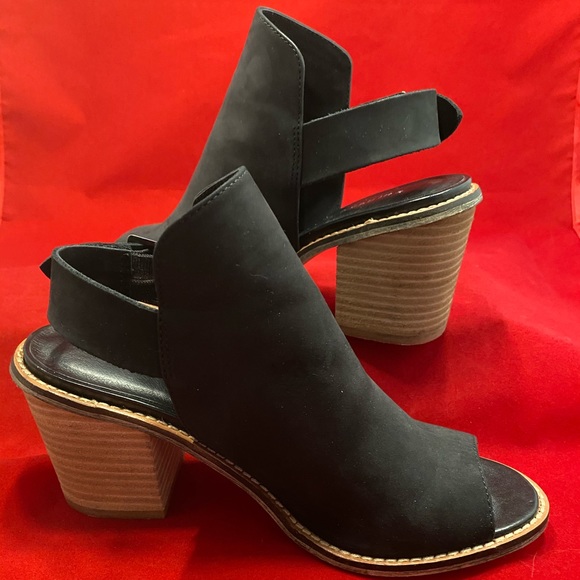 Chinese Laundry Caleb Peep Toe Booties - Picture 6 of 9